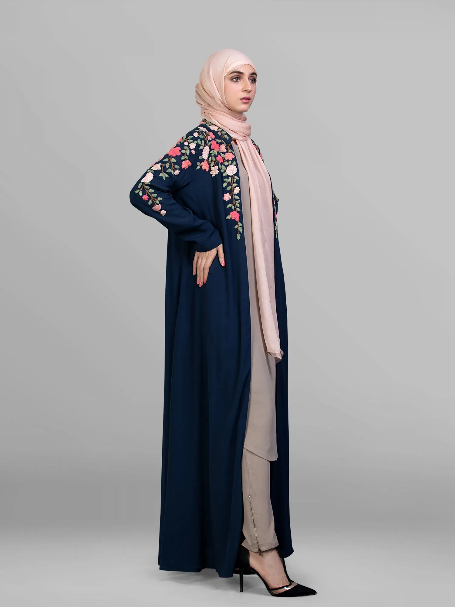 Abaya Guldasta