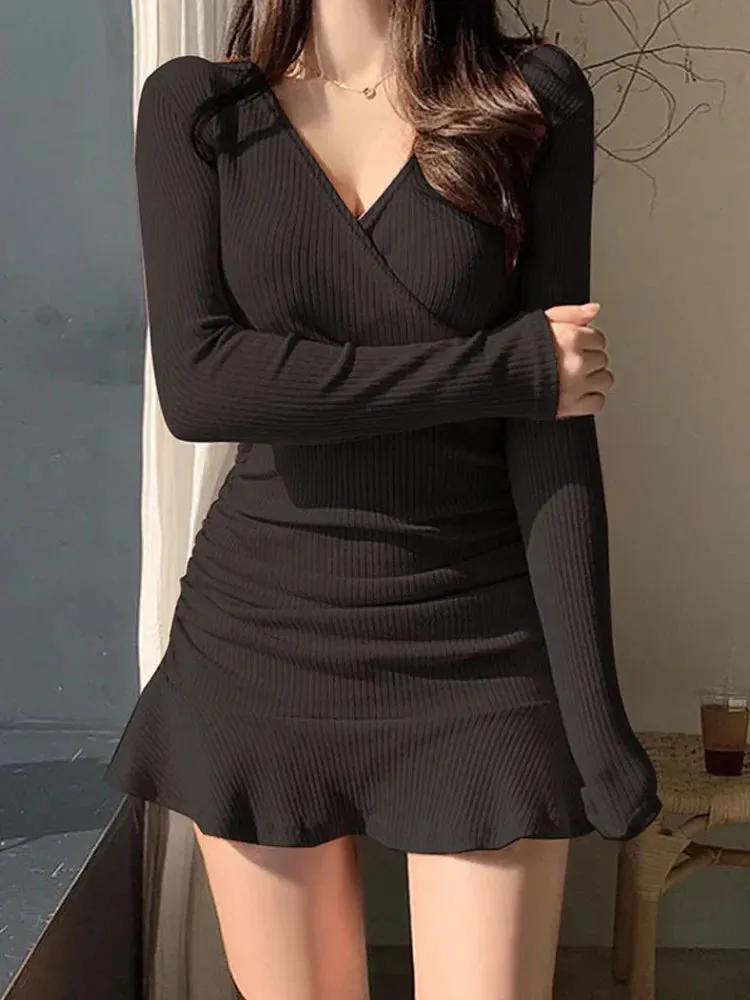 Black Knitted Ribbed V Neck Long Sleeve Mini Dress