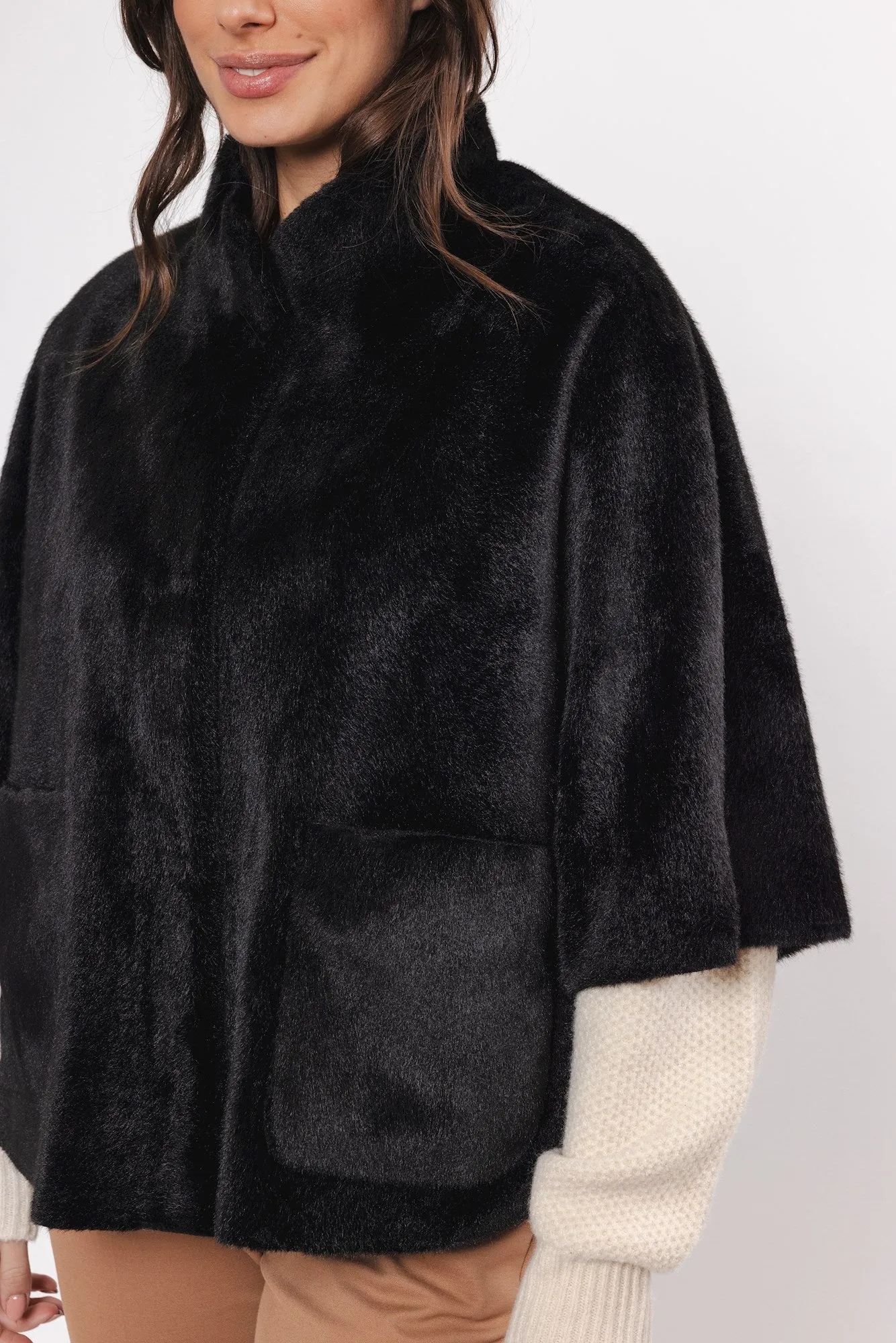 Dewi Faux Fur Cape - Black