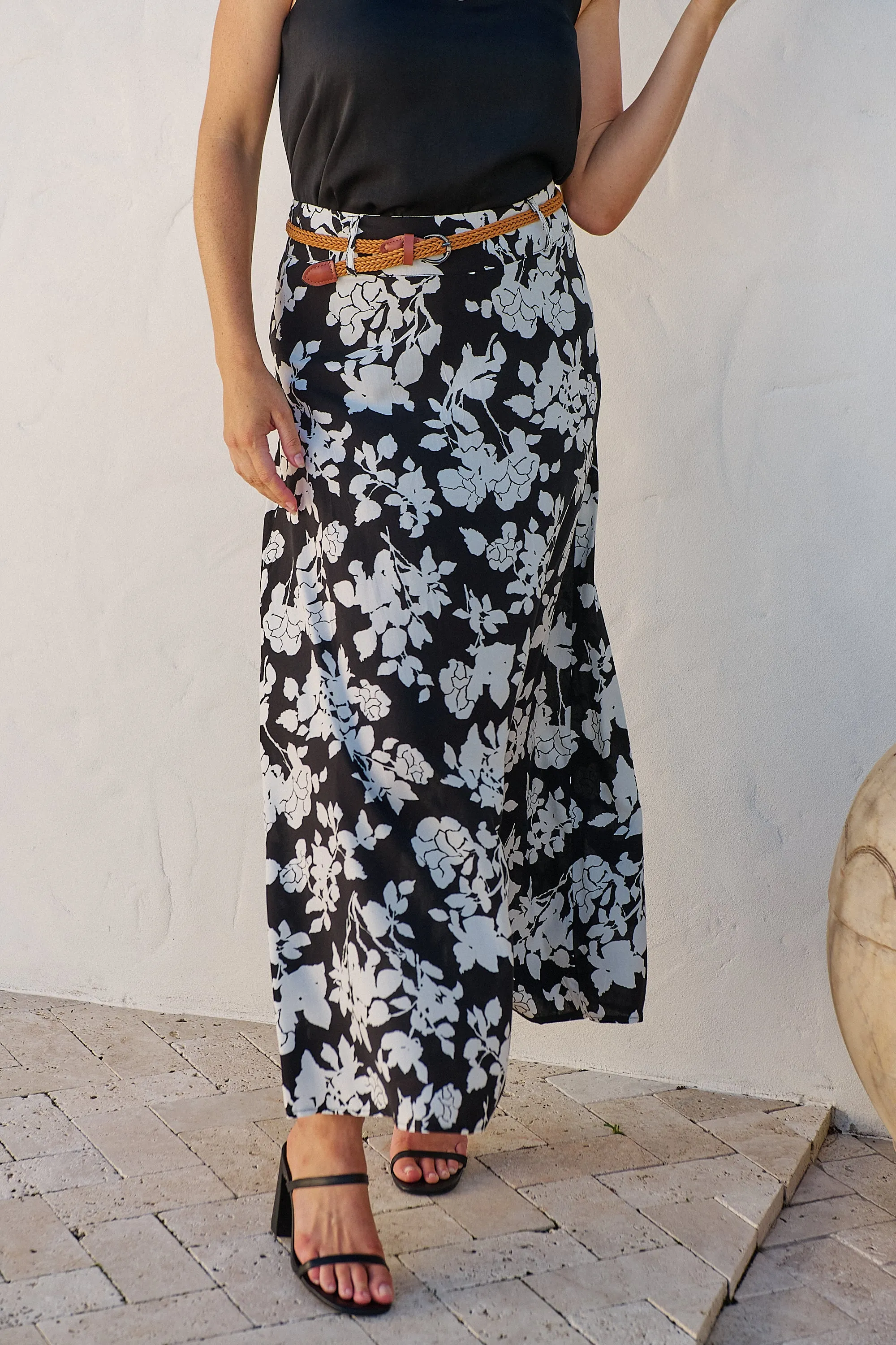 Esperence Black/White Floral Print Maxi Skirt