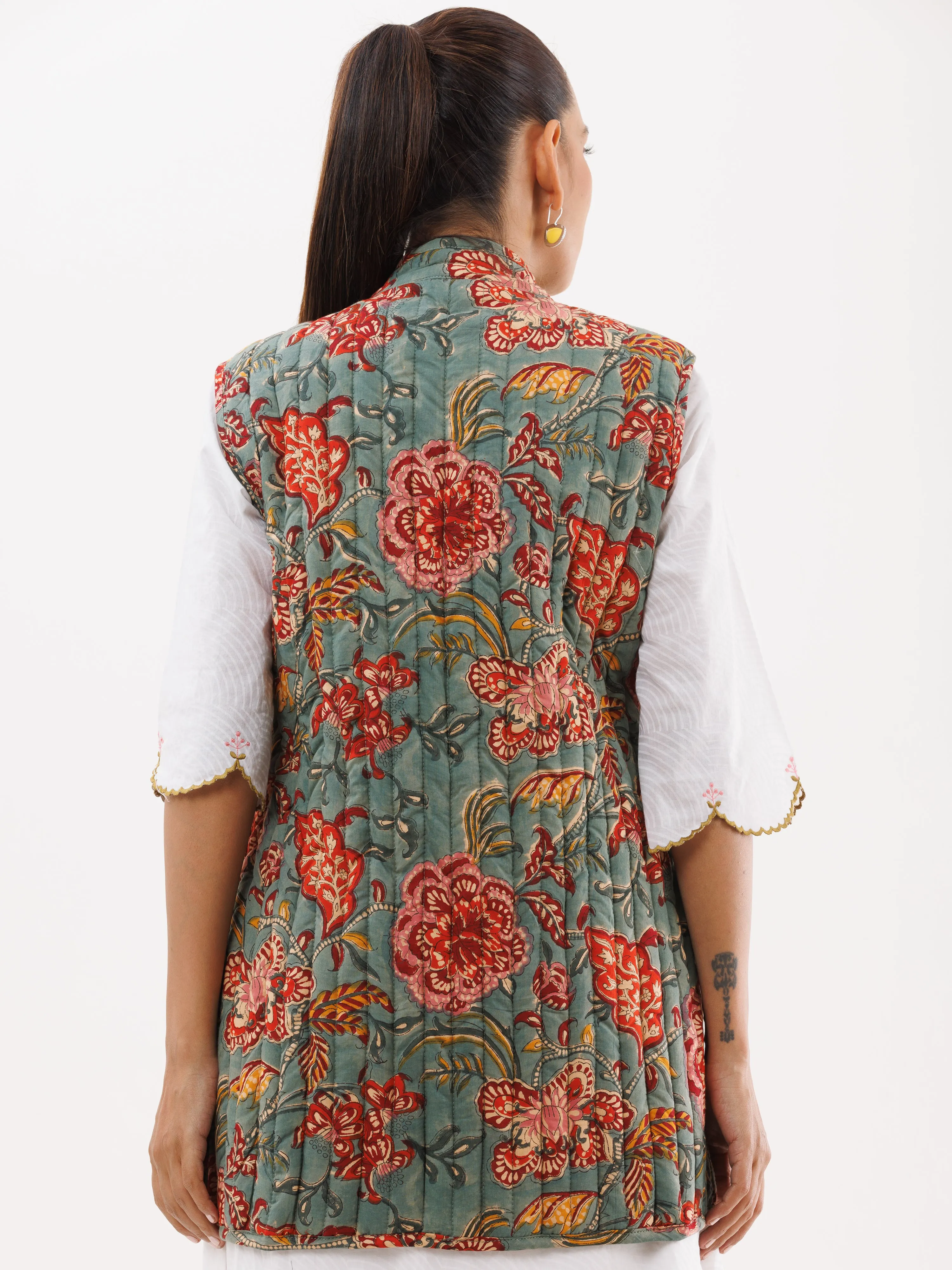 Shishir Tamanna Quilted Reversible Sleeveless Jacket