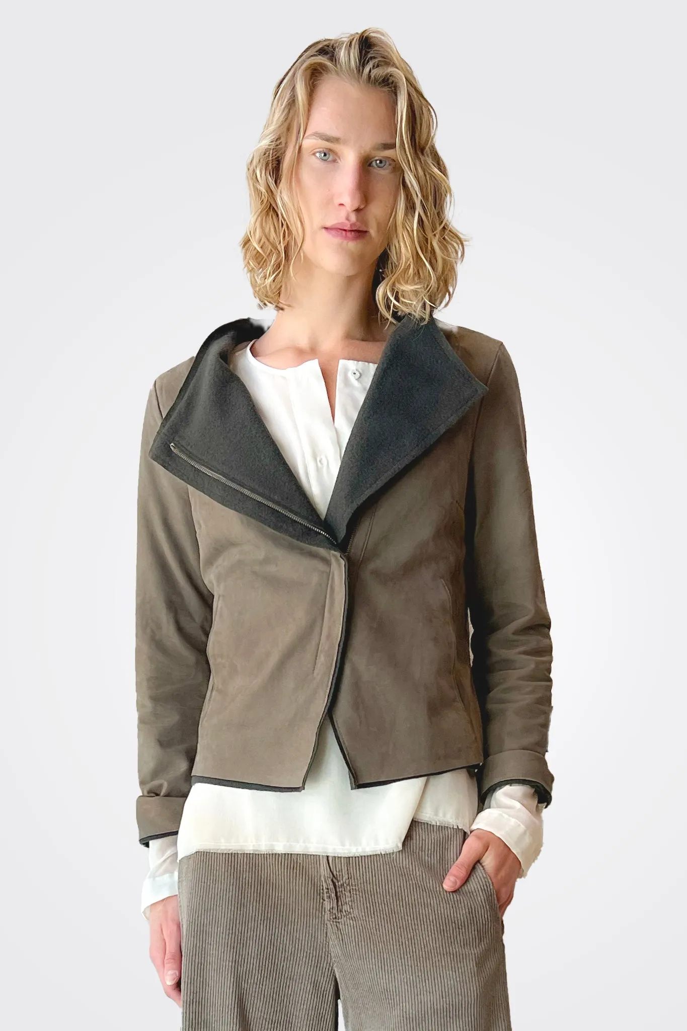 Short Zipped Waxed Leather Lined Jacket - Taupe